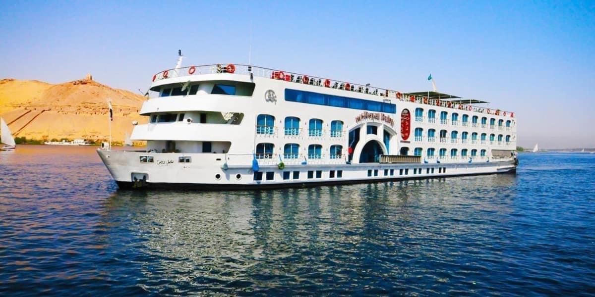 One Love Guesthouse & Restaurant Luxor Exterior photo
