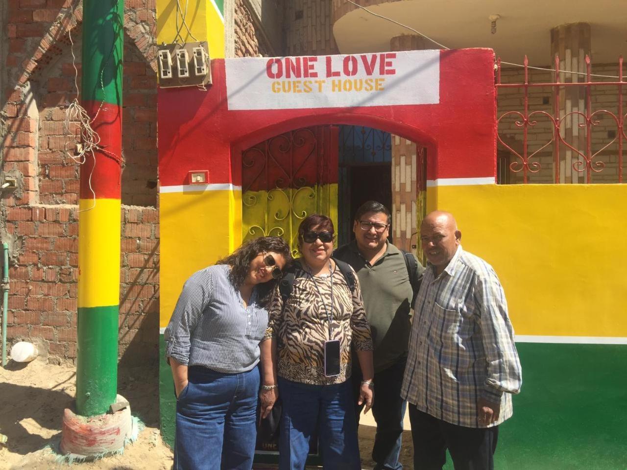 One Love Guesthouse & Restaurant Luxor Exterior photo